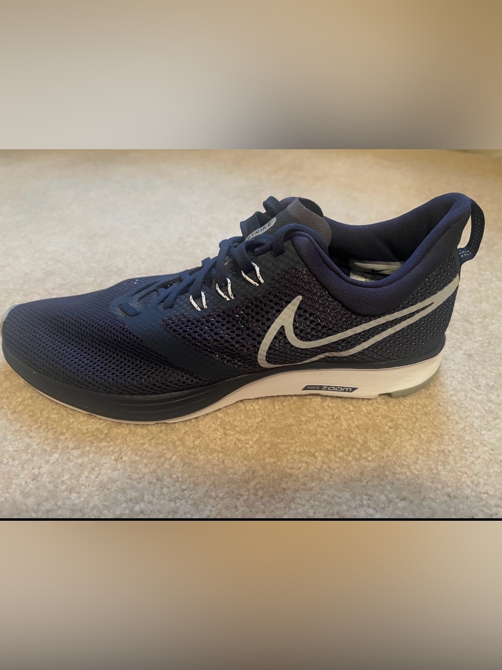 Nike Zoom Strike Running Shoes Navy Blue Men’s Size 11 AJ0188-403